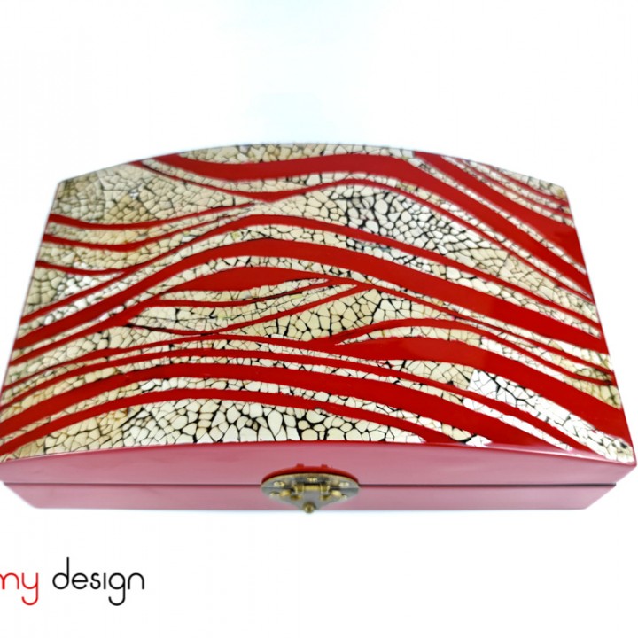  Red lacquer box with curved lid with eggshell wavesr 14x24xH8 cm